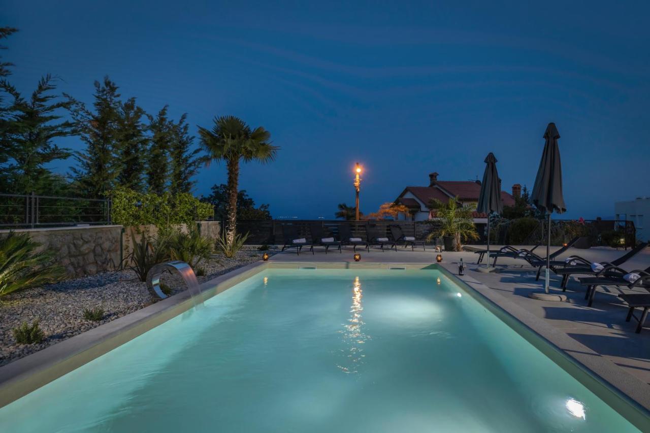 Villa Adriatic, Apartment Chiara With Sea View And Heated Swimming Pool, Free Private Parking, Icici Exterior photo